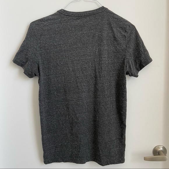 American Eagle Grey T-Shirt - Picture 4 of 4